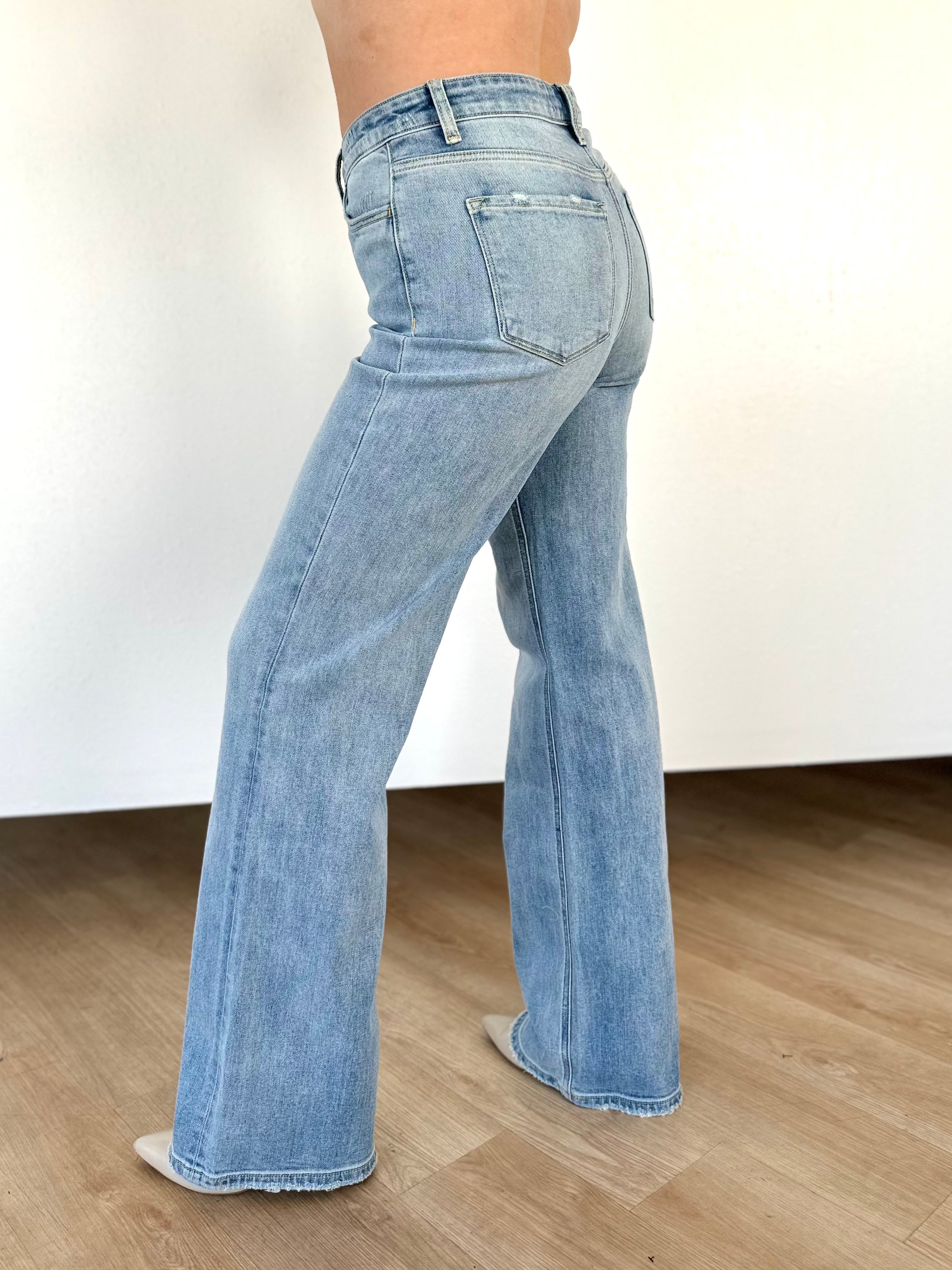 90s High Rise Flare Jeans